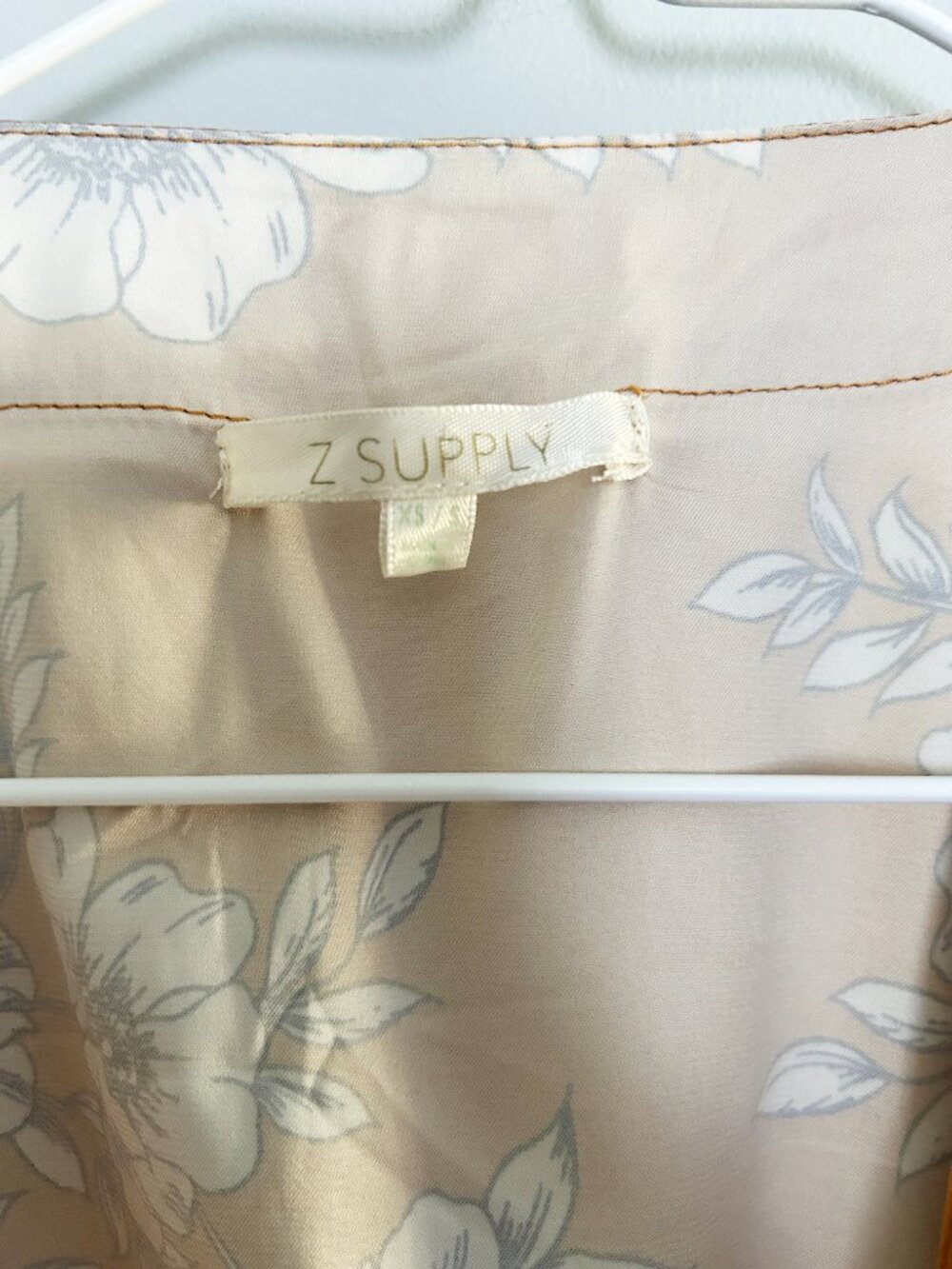 Z Supply Floral Satin Kimono Robe XS/S Mustard Gold Boho Tie Waist Loungewear - Picture 8 of 10